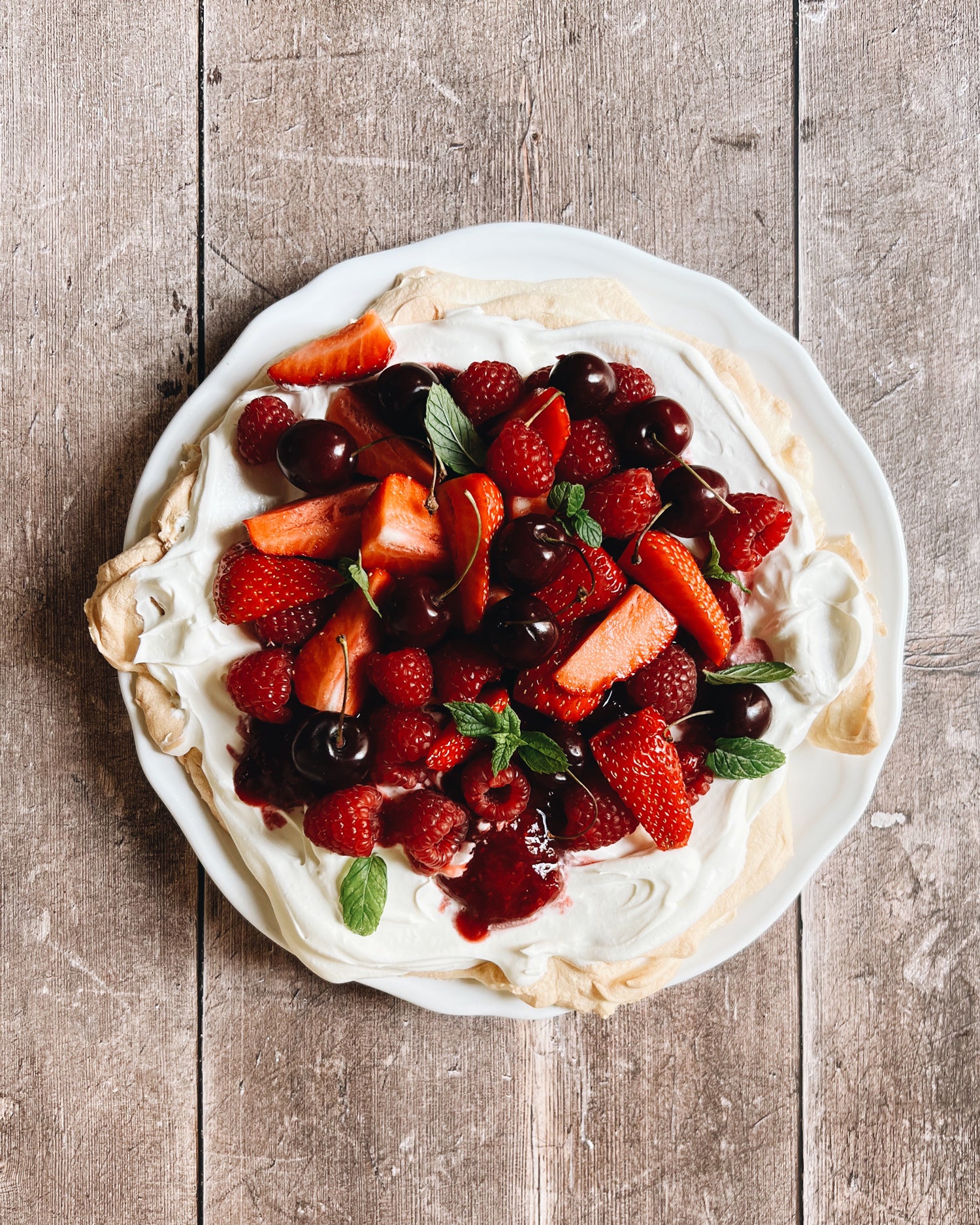 Summer Pavlova with Fruity Compote Dressing